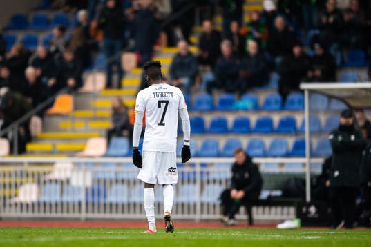 Östersunds Blair Turgott deppar
