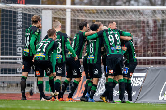 Varbergs spelare jublar