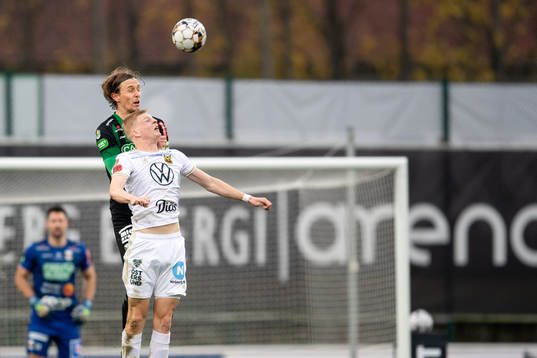 Varbergs Tashreeq Matthews och Östersunds Malcolm Stolt