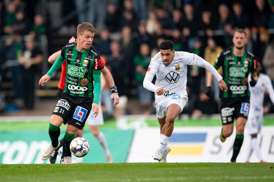 Varbergs Tashreeq Matthews och Östersunds Marco Weymans