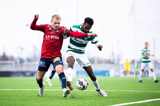 Örgrytes Hampus Dahlqvist och Västerås Taha Abdi Ali