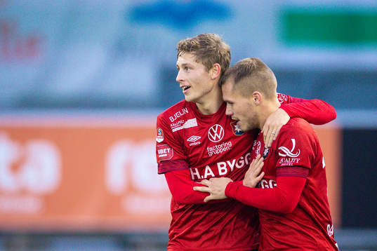 Örgrytes Anton Andreasson och Hampus Dahlqvist jublar