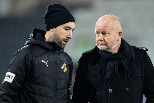Häckens assisterande tränare Martin Foyston och tränare