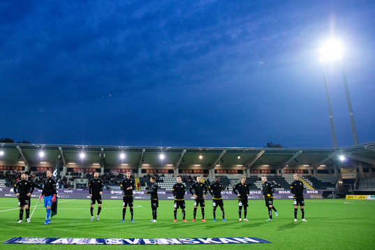 Häcken på line up innan fotbollsmatchen i Allsvenskan