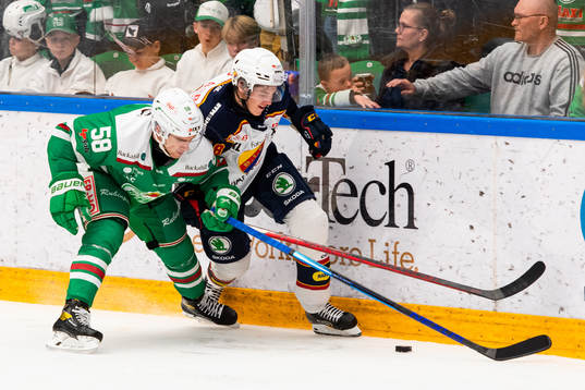 Rögles Ryan McKiernan och Djurgårdens Pontus Johansson