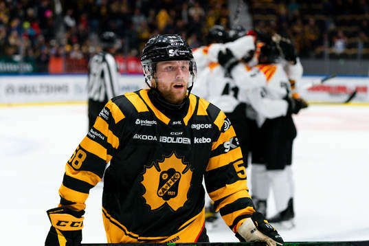 Skellefteås Oskar Nilsson deppar