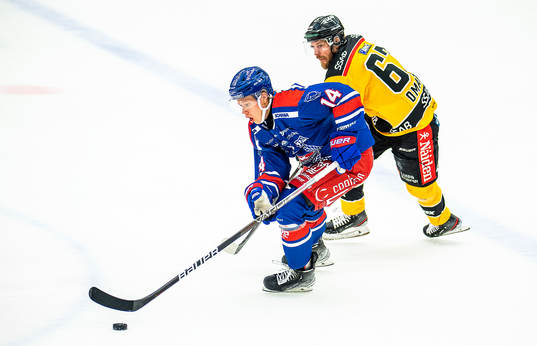 Oskarshamns Mikkel Øby-Olsen och Luleås Linus Omark