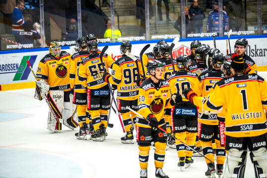 Luleås spelare jublar