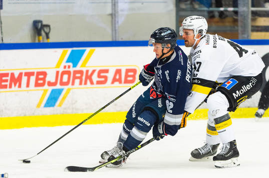 Karlskogas Hugo Pettersson och Västerås Logan Roe