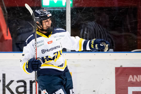 s Thea Johansson jublar