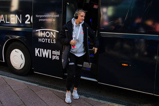 Lisa Fjeldstad Naalsund of Sandviken arrives