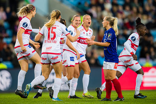 Marit Bratberg Lund of Sandviken celebrates