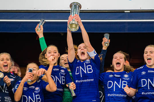 Stine Ballisager Pedersen of Vålerenga celebrates with the