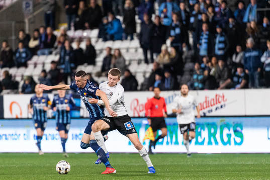 Djurgårdens Haris Radetinac och Örebros Niclas Bergmark