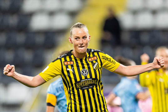Häckens Stina Blackstenius jublar