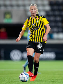 Häckens Julia Karlernäs