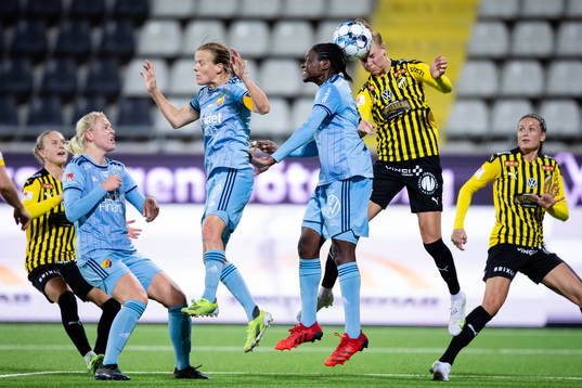 Djurgårdens Alexandra Takounda Engolo och Häckens Dilja