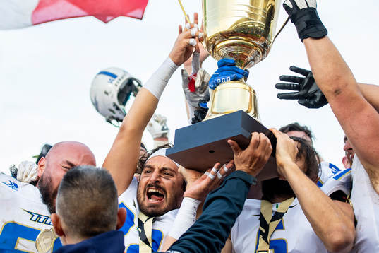 Italiens Federico Forlai jublar
