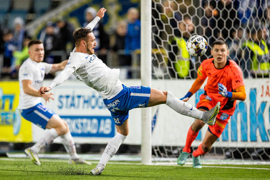 IFK Norrköpings Linus Wahlqvist gör 2-2 på Elfsborgs