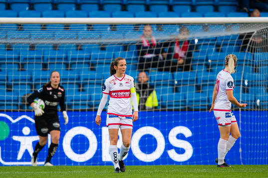 Tuva Hansen of Sandviken looks dejected