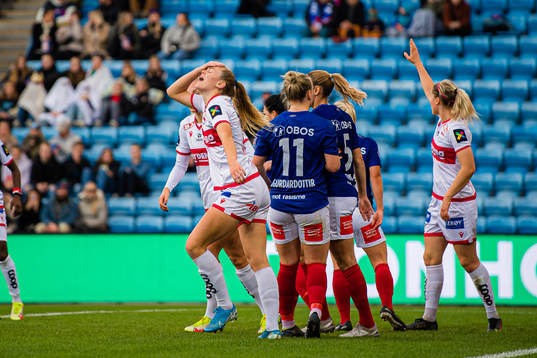 Marthine Østenstad of Sandviken reacts
