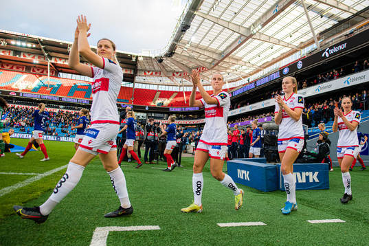 Lisa Fjeldstad Naalsund, Guro Bergsvand, Marthine