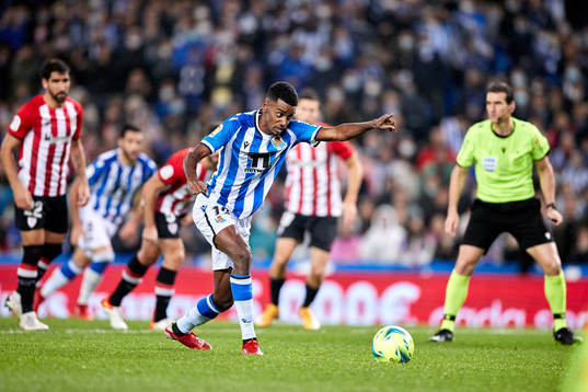 Alexander Isak of Real Sociedad in action shooting the 1-0