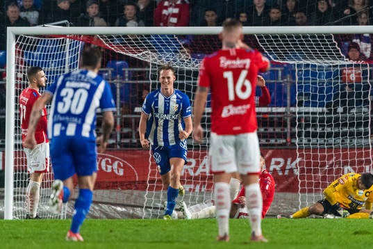 IFK Göteborgs Oscar Vilhelmsson jublar
