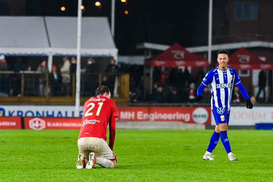 Degerfors Adam Carlén deppar