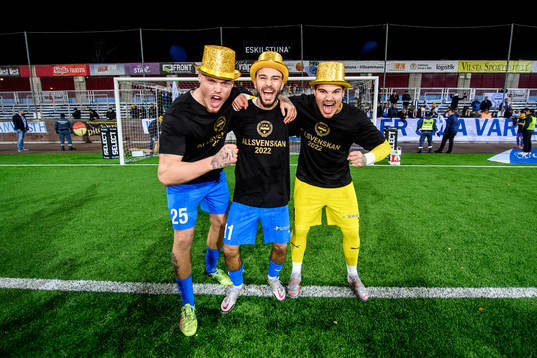 Värnamos Victor Eriksson, Edvin Becirovic och målvakt