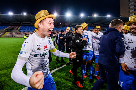 Värnamos Freddy Winsth jublar