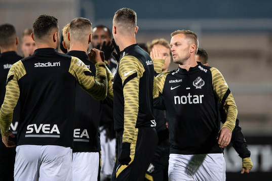 s Sebastian Larsson före fotbollsmatchen i Allsvenskan