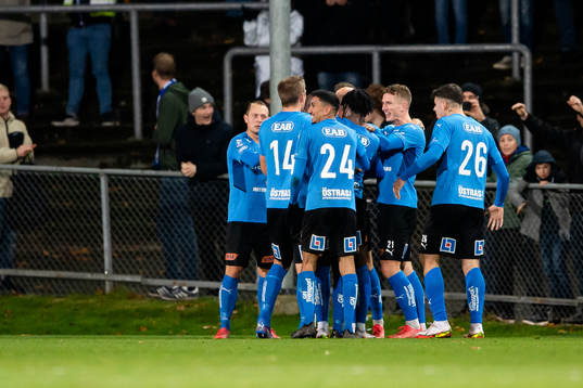 Halmstads spelare jublar