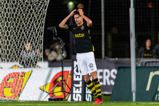 s Mikael Lustig deppar