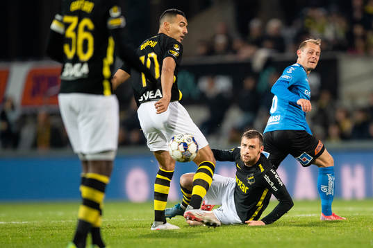 s Nabil Bahoui och Filip Rogic