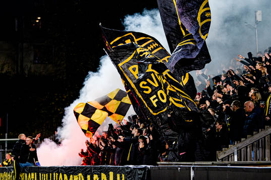s supportrar före fotbollsmatchen i Allsvenskan mellan