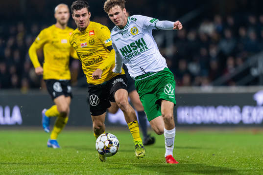 Mjällbys Jesper Gustavsson och Hammarbys Williot Swedberg