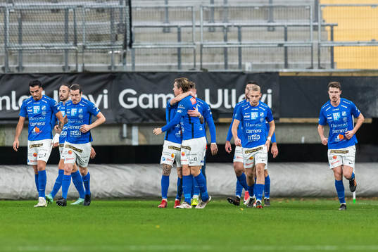 Norrbys spelare jublar