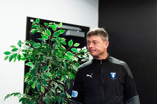 Jon Dahl Tomasson, head coach