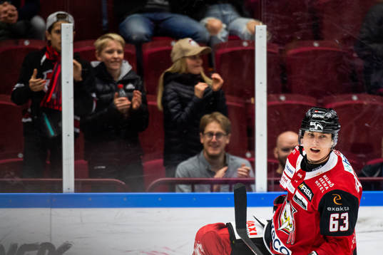 Malmö Redhawks Fredrik Händemark jublar