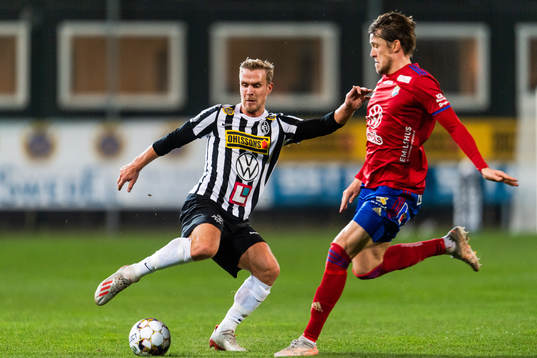 Bläddra bland fler bilder av Fotboll, Superettan, Landskrona - Öster