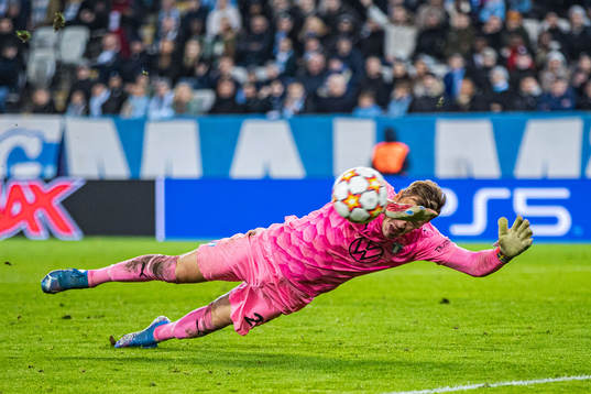 goalkeeper Johan Dahlin of Malmö FF