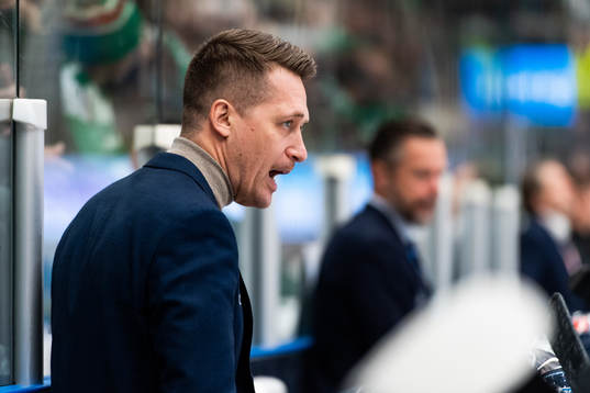 Växjös tränare Sam Hallam