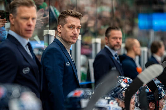Växjös tränare Sam Hallam
