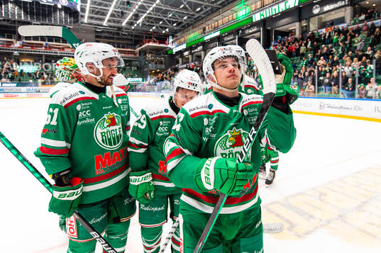 Rögles Leon Bristedt tackar publiken