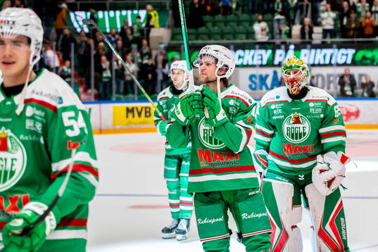 Rögles Lucas Ekeståhl Jonsson tackar publiken