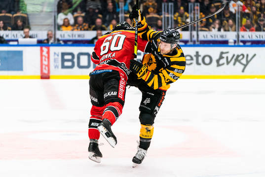 Luleås Julius Honka och Skellefteås Oscar Möller