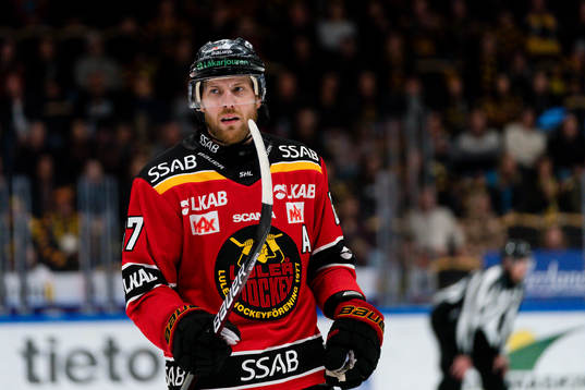 Luleås Linus Omark deppar