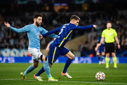 Erdal Rakip of Malmö FF and Jorginho of Chelsea