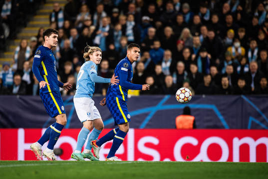 Sebastian Nanasi of Malmö FF against Andreas Christensen